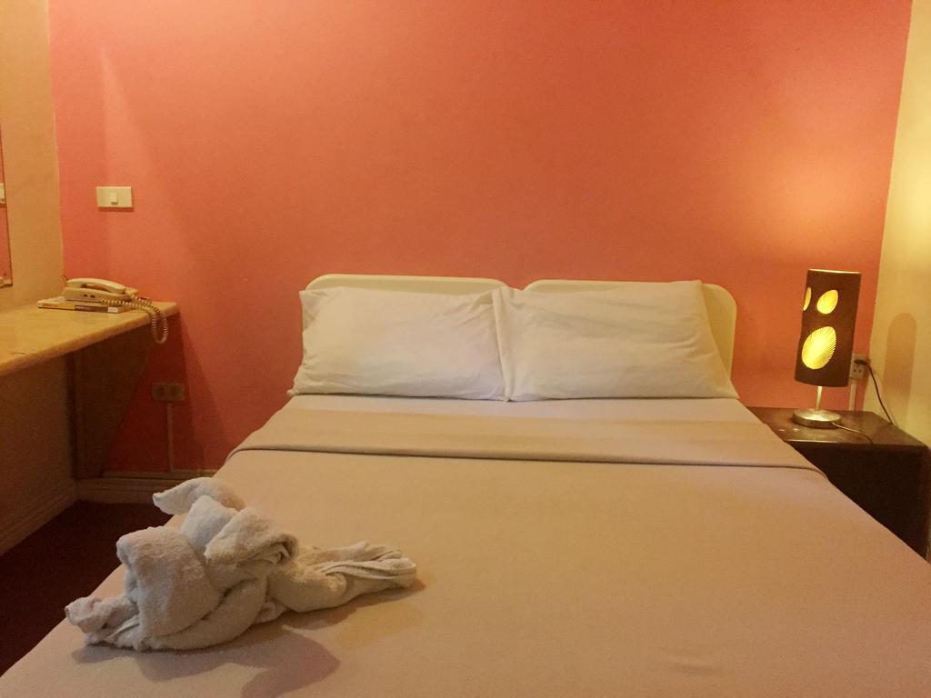 Park Hill Hotel Lapu-Lapu City Exterior foto